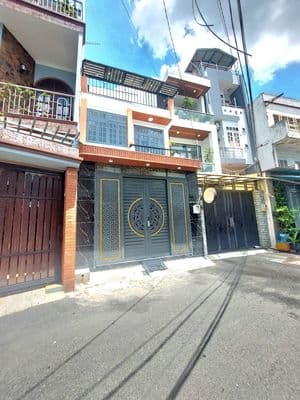 MẶT TIỀN TT GÒ VẤP - ĐƯỜNG RỘNG XE HƠI ĐẬU TRƯỚC CỬA. 4,9 TỶ