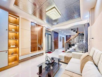 Cực hiếm chỉ "100tr/m2" - Bán nhà 2 tầng 60m2 Full nội thất giáp Q.1