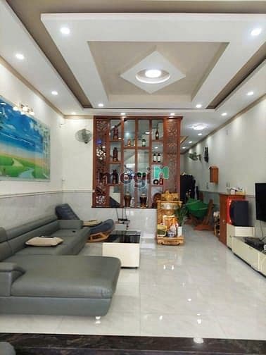 Nhà đẹp giá rẻ hẻm 4m TÔ HIẾN THÀNH P.12 Q.10 2,780Tr(TL) 3,7x9,2m SHR