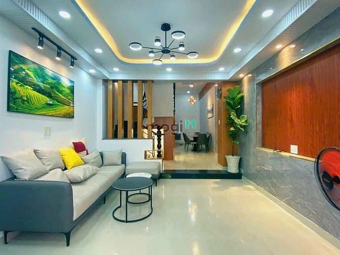 Giảm mạnh nhà Ngô Gia Tự Q.5 40m2 3PN 3WC vào ở ngay