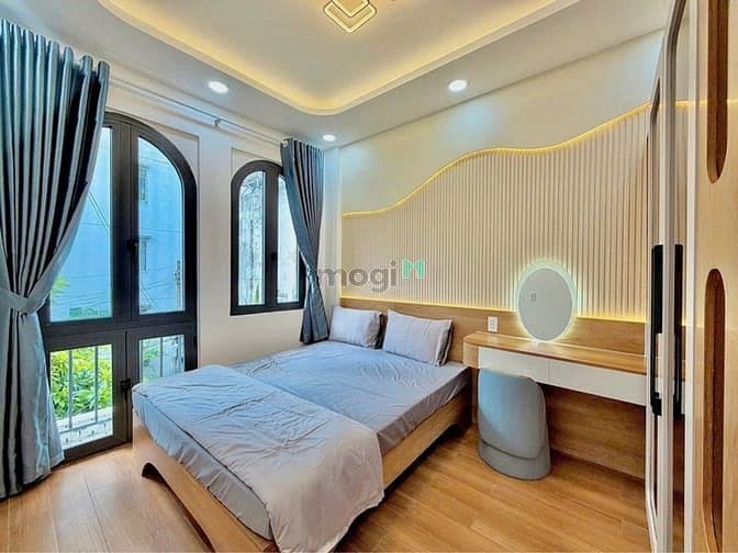 MẶT TIỀN Phan Xích Long - 40m2- 4 Tầng - Chỉ hơn 9 tỷ