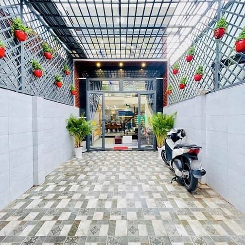 Bán nhà Mặt tiền kinh doanh Gò Vấp - 65m2 - 5 Tầng - Chỉ 8.8 tỷ