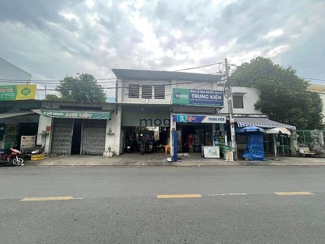 Nhà MT kinh doanh sầm uất đường Tỉnh Lộ 10,Dt 5.5x40m, cấp 4,21 tỷ
