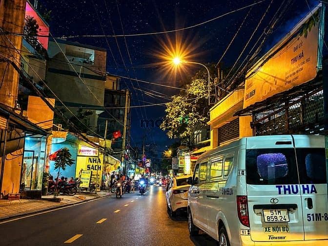 Bán nhà MTKD ngay chợ Nguyễn Tư Giản 80m2 6 lầu đẹp thang máy 14.5 tỷ
