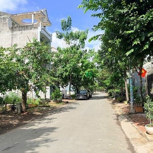 Bán Lô Đất Nền Mặt Tiền Đường Số 16 Khu Dự Án Nam Long P.Phước Long B