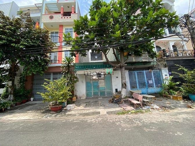 Nhà MT kinh doanh đông đúc đường số 24A, 4.5x20m, 3.5 tấm,13.3 tỷ