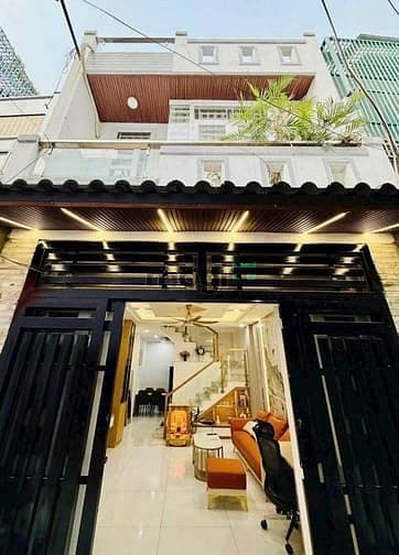 NHÀ ĐẸP- 40M2 -2TÂNG-Gần Emart- Phạm Văn Chiêu- Tặng Full NT- 3.250 Tỷ
