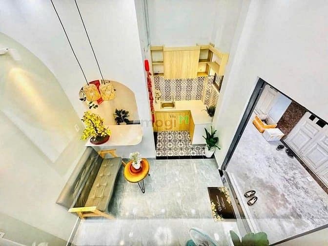 2.35 Tỷ- 3 Tầng- Gần nhà gaT3-10P qua sb TSN-5P tới emart-SHR Tân Bình