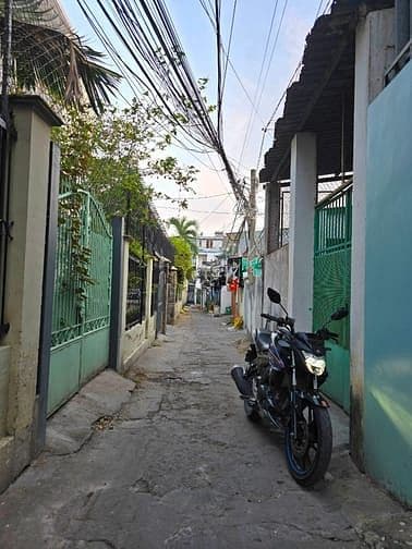 Bán nhà cấp 4 hẻm 202 LÃ XUÂN OAI ,TNP. A . Quận 9 . 75m2 giá 4 tỷ 090