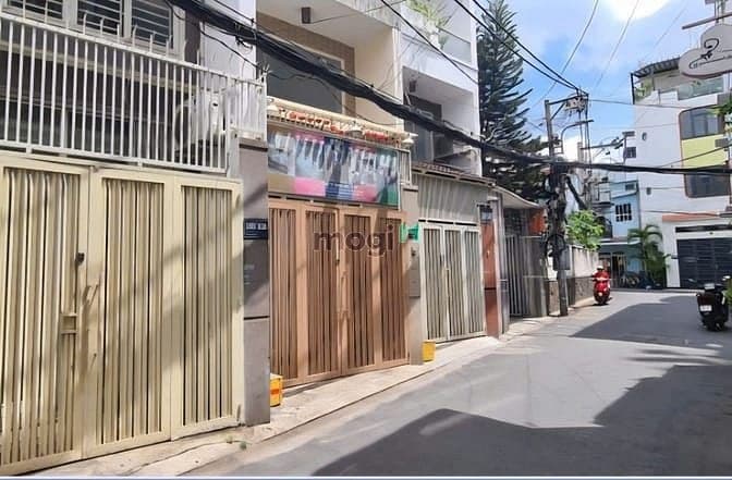 Gấp bán, giảm còn 9,5 tỷ tl. Nhà đẹp 5T - ô tô ngủ trong nhà