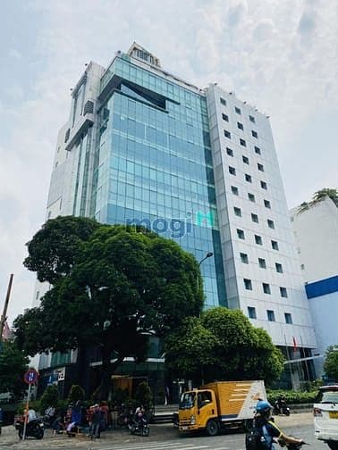 Bán Building MT Trần Hưng Đạo P, Cô Giang Quận 1, dt:18x20m giá 170 tỷ