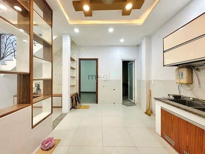 Bđs - Quận 10 - Cách Mạng Tháng Tám- Tp Hồ Chí Minh