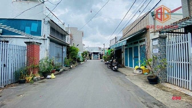 Mặt tiền chợ Tân Phong 92m2 chỉ 5,3 tỷ nhà có lầu kinh doanh SIÊU ĐẸP