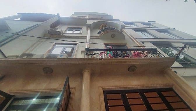 Nhà 4 tầng Lam Sơn khu sân bay - 55m2 - Dòng tiền 20tr/tháng - 9x tỷ