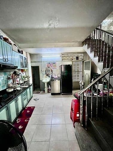 Quận 10 giá 7.x tỷ Thành Thái DT 44m2 4 tầng BTCT 4PN chỉ 10m ra đường