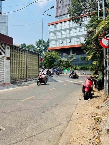 Bán nhà Lê Lai hẻm 1/ ngay Metro - 38m2 - 4 tầng nở hậu - Nhỉnh 7 tỷ