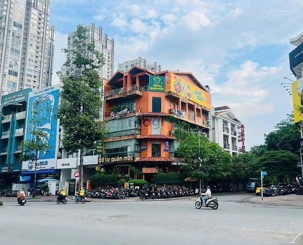Bán nhà MT kinh doanh Nguyễn Thiện Thuật Q3 dt:5.6x11.02m giá 15 tỷ