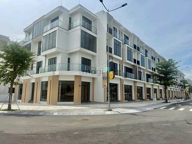 Chuyển nhượng căn shophouse số SH05 trục Thái sơn 3, sát trường FPT