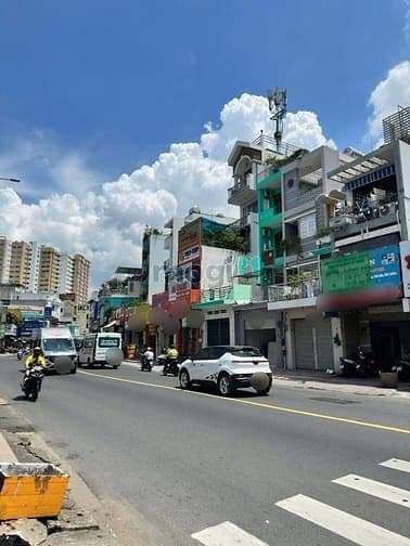 Bán nhà mặt tiền Lạc Long Quân - Kinh doanh đỉnh - 44m2 nở hậu - 8x tỷ