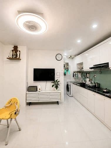 BÁN GẤP nhà Phan Văn Trị,BThạnh-2tỷ-dt:22m2-1pn2wc